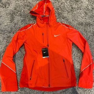 Nike windproof waterproof light jacket size small